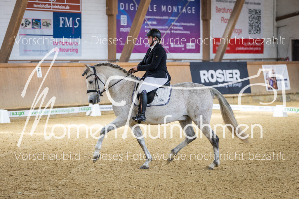 Sth-LPO25-A-Dr-044 | MomenTaufnahmen Pferdesportfotos