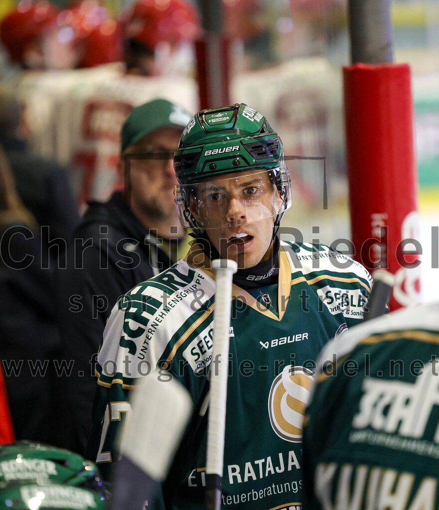 2025-09-12_065_TSV_Erding_gegen_EV_Landshut | Erding, Deutschland, 12.09.2025:Eishockey, Oberliga Süd 2025 / 2026, Testspiel, TSV Erding gegen EV Landshut, Endergebnis: 4:6Mark Waldhausen (Erding Gladiators, #27)Foto: Christian Riedel / fotografie-riedel.net