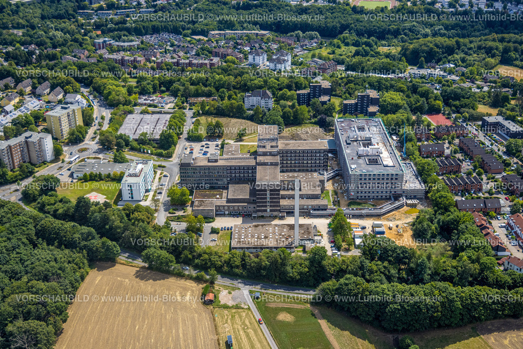 Velbert220803206 | Luftbild, Baustelle mit Neubau am Helios Klinikum Niederberg, Velbert, Ruhrgebiet, Nordrhein-Westfalen, Deutschland