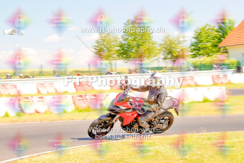 _MOT9132 | Hier findet Ihr Bilder von Touristenfahrten auf der Nürburgring Nordschleife oder von anderen Veranstaltungen die ich besucht habe. Viel Spass beim Durch Schauen 