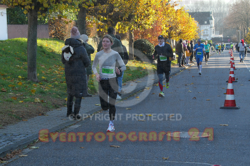 241201_1044_EV4_9880 | Sportfotografie im Rhein-Sieg Kreis, Köln, Bonn, NRW, Rheinland Pfalz, Hessen, etc. Unser Tätigkeitsfeld umfasst den Laufsport vom Volkslauf über den Marathon, Duathlon, Triathon bis zum Ultralauf wie Kölnpfad Ultra oder Schindertrail.