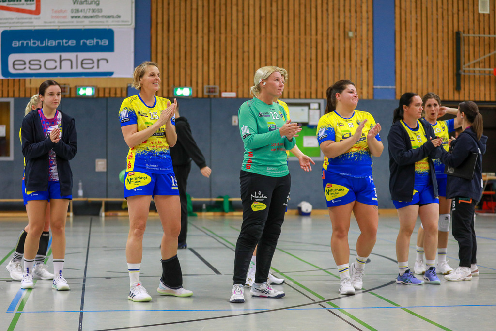 SVN_TvVoerde_021124_150 | Bildergalerie von Sport-Ereignissen aber auch von weiteren spannenden Dingen - nicht nur vom Niederrhein. In Anlehnung an den bekannten Spruch von Hanns Dieter Hüsch heißt das Motto: "Niederrhein ist überall".  - Realisiert mit Pictrs.com