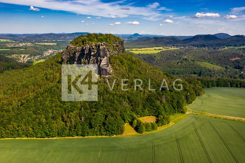 Wandbild-Lilienstein-Luftbild-DJI_0708 | Lilienstein – Luftbild über der Sächsischen Schweiz - Realisiert mit Pictrs.com