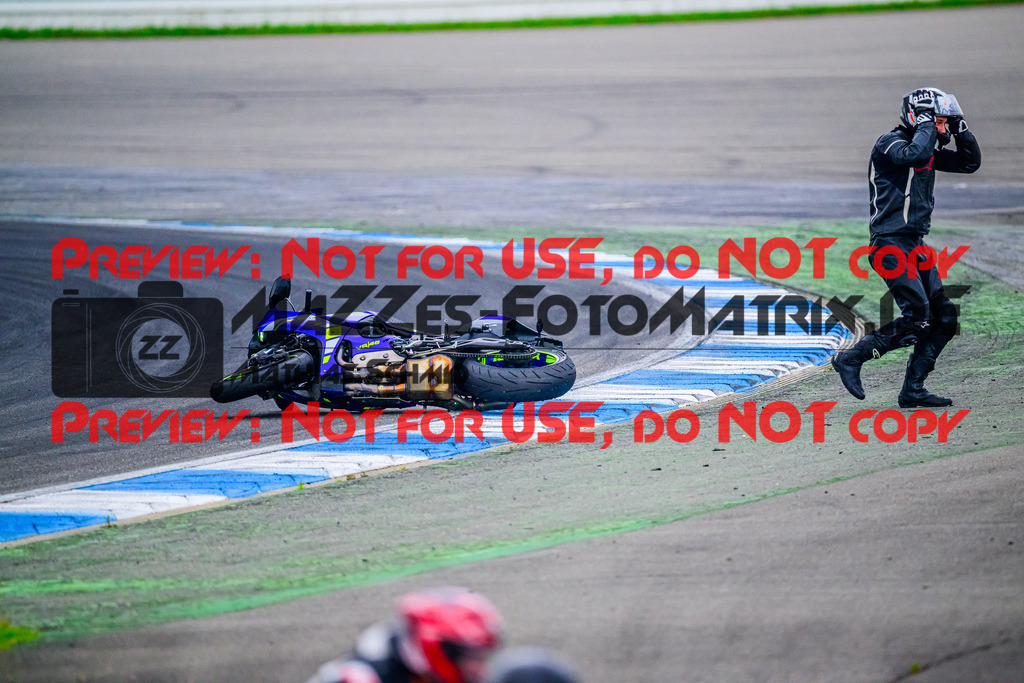 MaZZes_FotoMatrix_240614_6007705_6171 | GELB