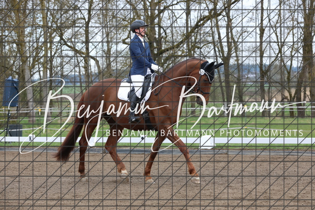 AZ2A4064 | Benjamin Bartmann Photomoments