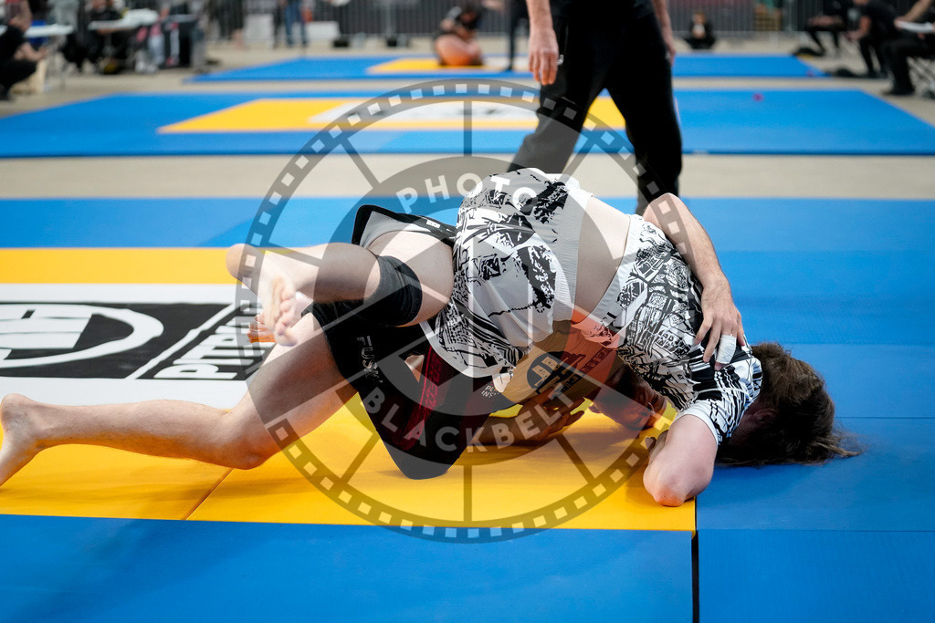 20250518PBB2175 | Athletes compete during the second day of the ADCC Amateur World Championship on May 18, 2025 in Warsaw, Poland. © Chiara Dazi / photoblackbelt