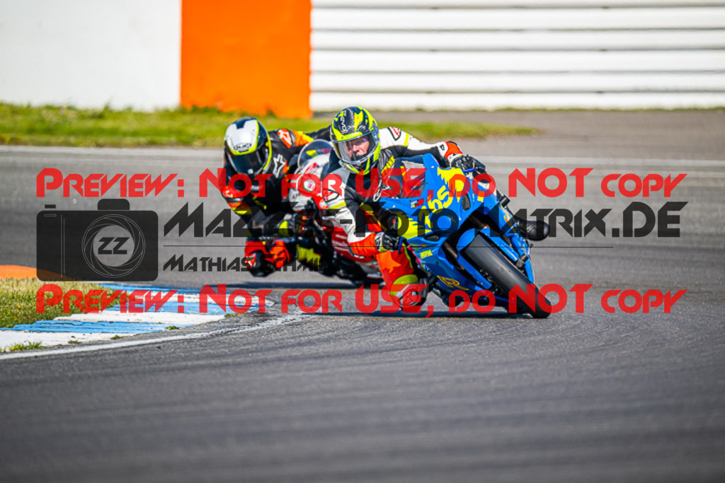 MaZZes_FotoMatrix_230410_5132 | ROT