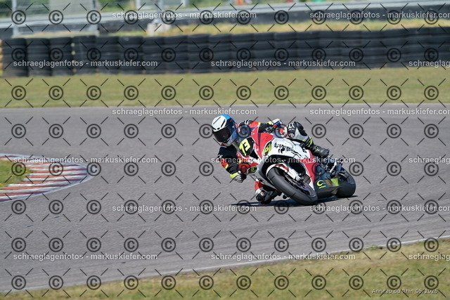26BT01-1573 | 073 - Realisiert mit Pictrs.com