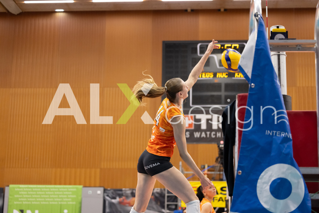 Volleyball I Frauen I Saison 2025-2026 I Volleyball NLA | Women I  Playoffs Finals 1/5 I viteos NUC - VC Kanti Schaffhausen I 06.04.2026 | 14 Nina Scrucca (CH) (Viteos NUC) – Diagonal - Realisiert mit Pictrs.com