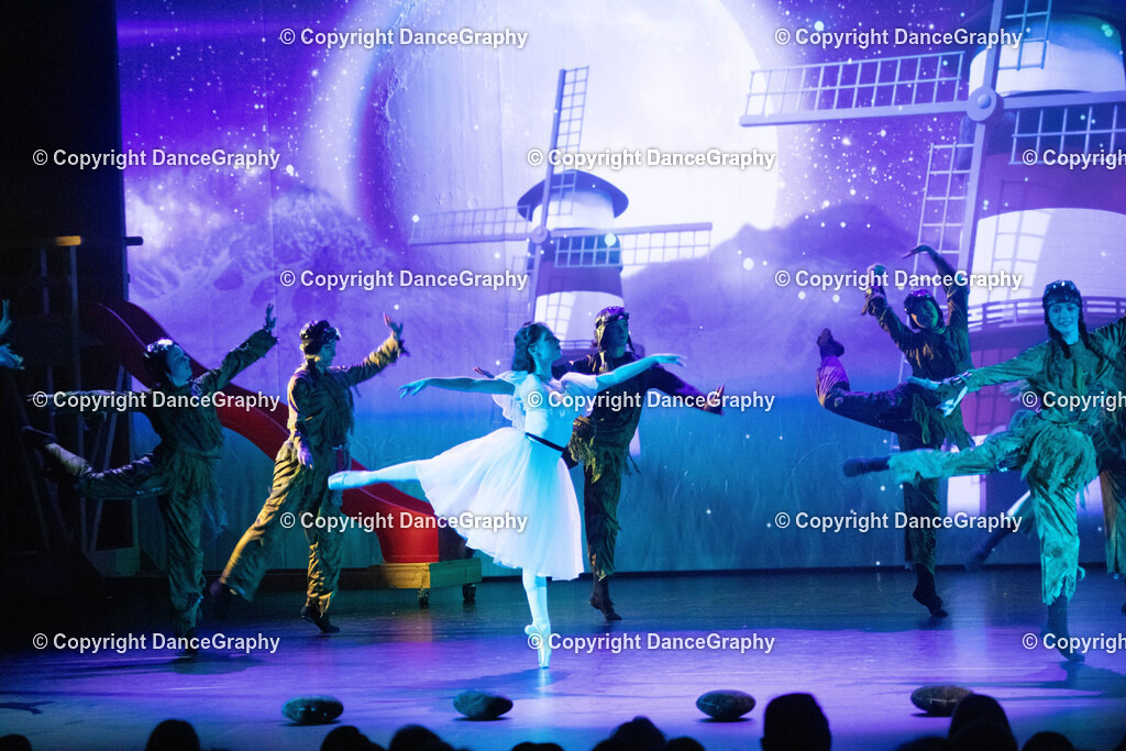 GPHY1861 | DanceGraphy - Realisiert mit Pictrs.com