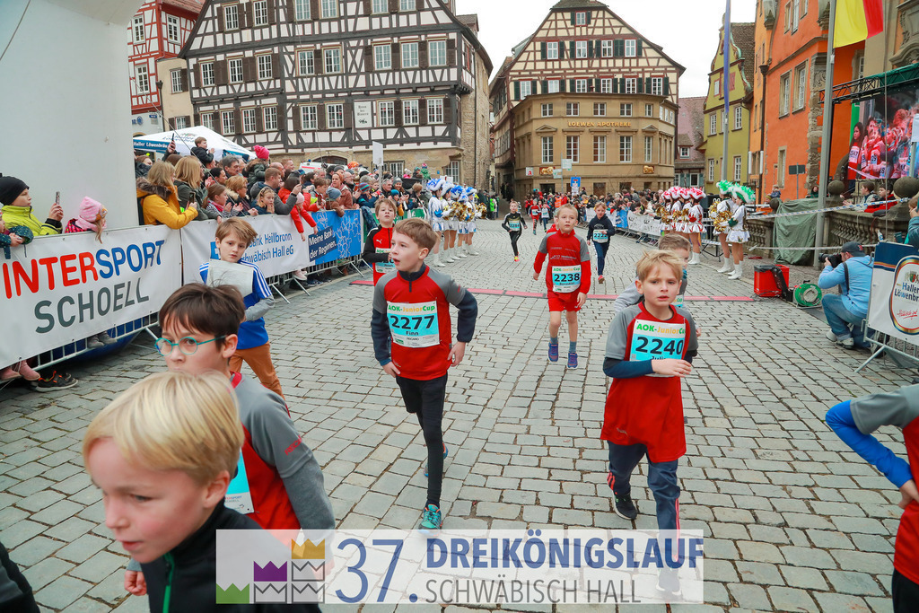 AOK JuniorCup 400m | 3Koenigslauf 2023 - Realisiert mit Pictrs.com