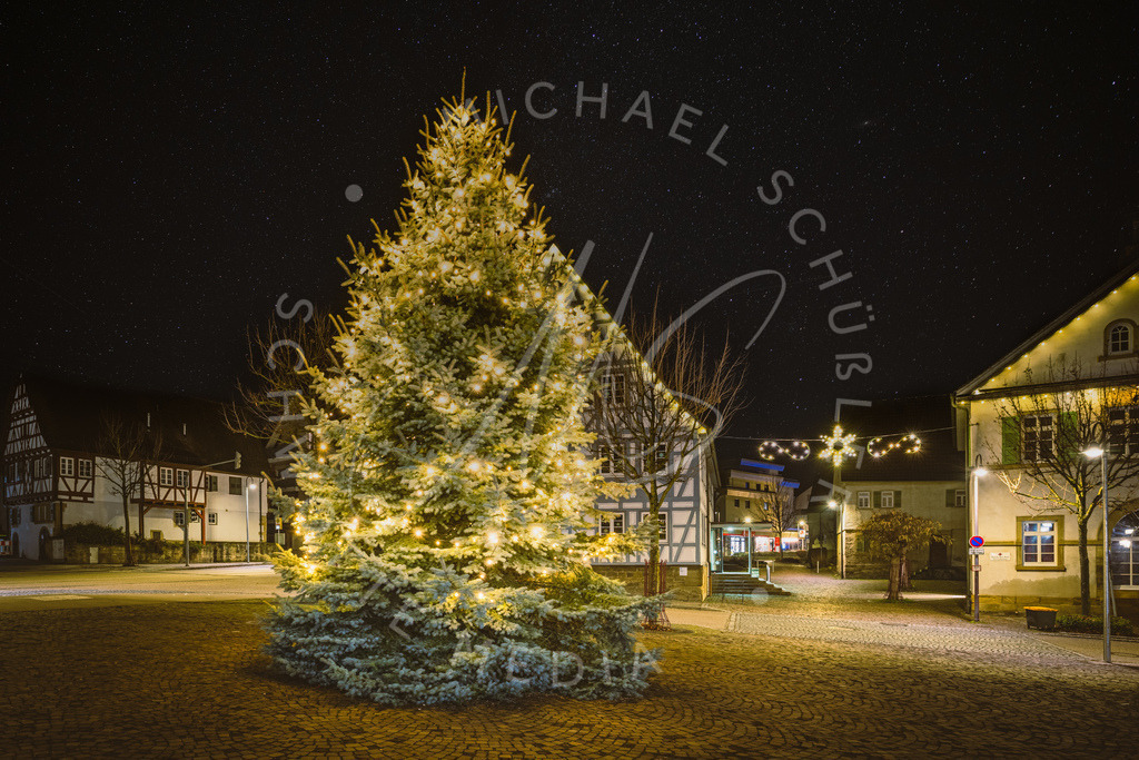 2025-12-16 Hemmingen Weihnachtsbaum 021 | Schwotte Media - Realisiert mit Pictrs.com