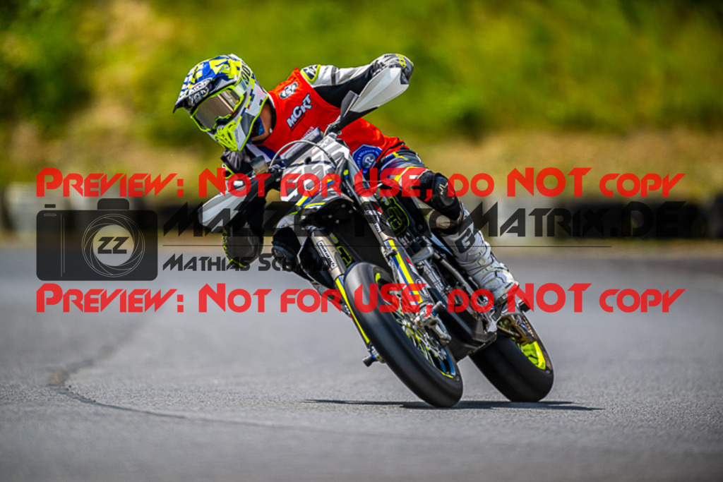 MaZZes_FotoMatrix_220528_9956 | Fotograf Mathias Schmid
Sportfotograf,
Eventfotograf,
Hochzeitsfotograf,
Portraitfotograf