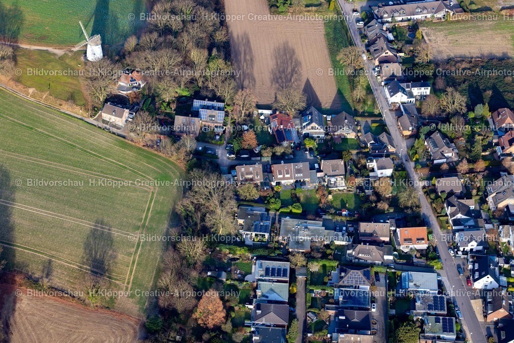 Luftbild Krefeld-8185 | Luftbildfotografie Wohngebiet einer Einfamilienhaus- Siedlung an der Straße Am Egelsberg in Krefeld im Ruhrgebiet im Bundesland Nordrhein-Westfalen, Deutschland - Realisiert mit Pictrs.com