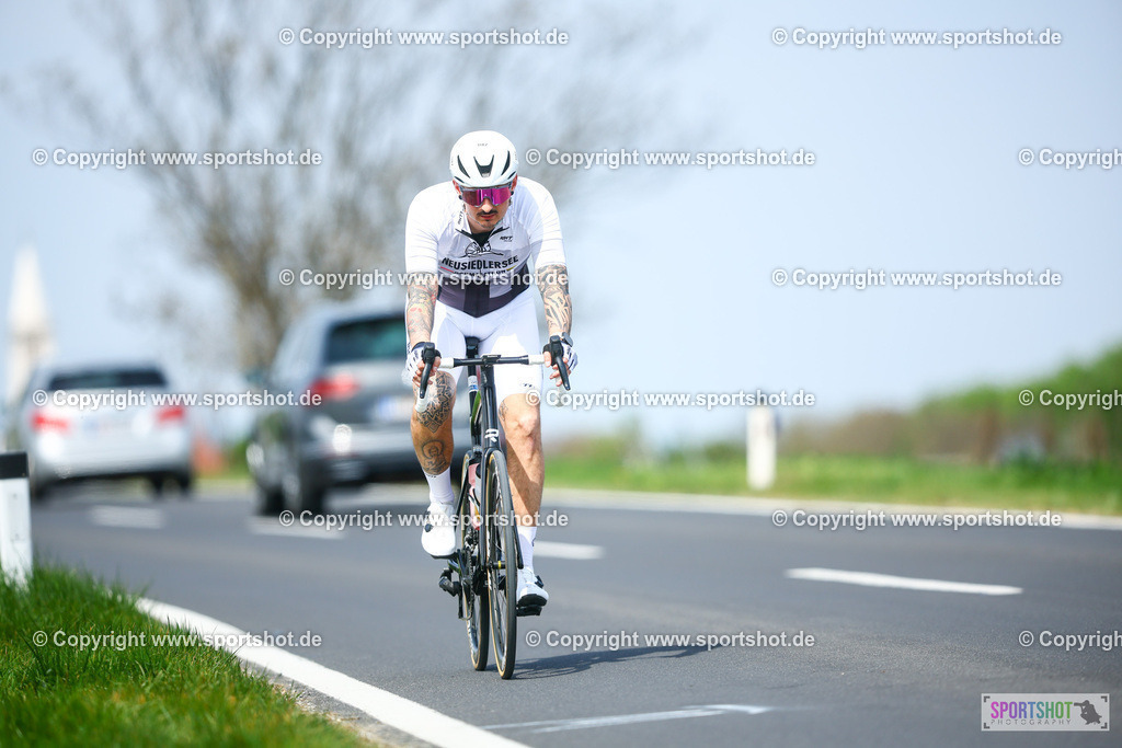 317_TRA57440 | Neusiedlersee Radmarathon 2026@sportshot_your_pictrs #yourpictures#roadtowm2029 #nrm #neusiedlerseeradmarathon #neusiedlersee #neusiedlerseetourismus #burgenland #mörbisch #nrm26 #burgenlandtourismus #voglundco #poweredbyburgenlandtourismus #radsport #rad #marathon #ucigranfondo #visitburgenland #ucigranfondoworldseries