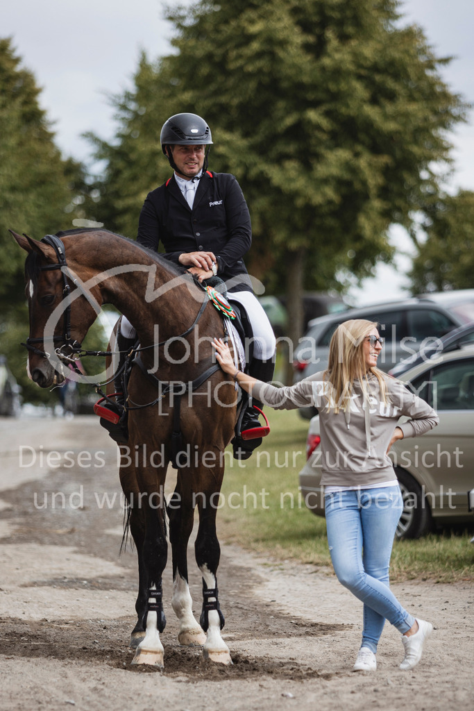 250713_BHO_M2-Spr-2-636 | Deine schönsten Turniermomente als professionelle Fotos! Entdecke hochwertige Pferdesport-Fotografie im Online-Shop. Jetzt Fotos finden & bestellen!