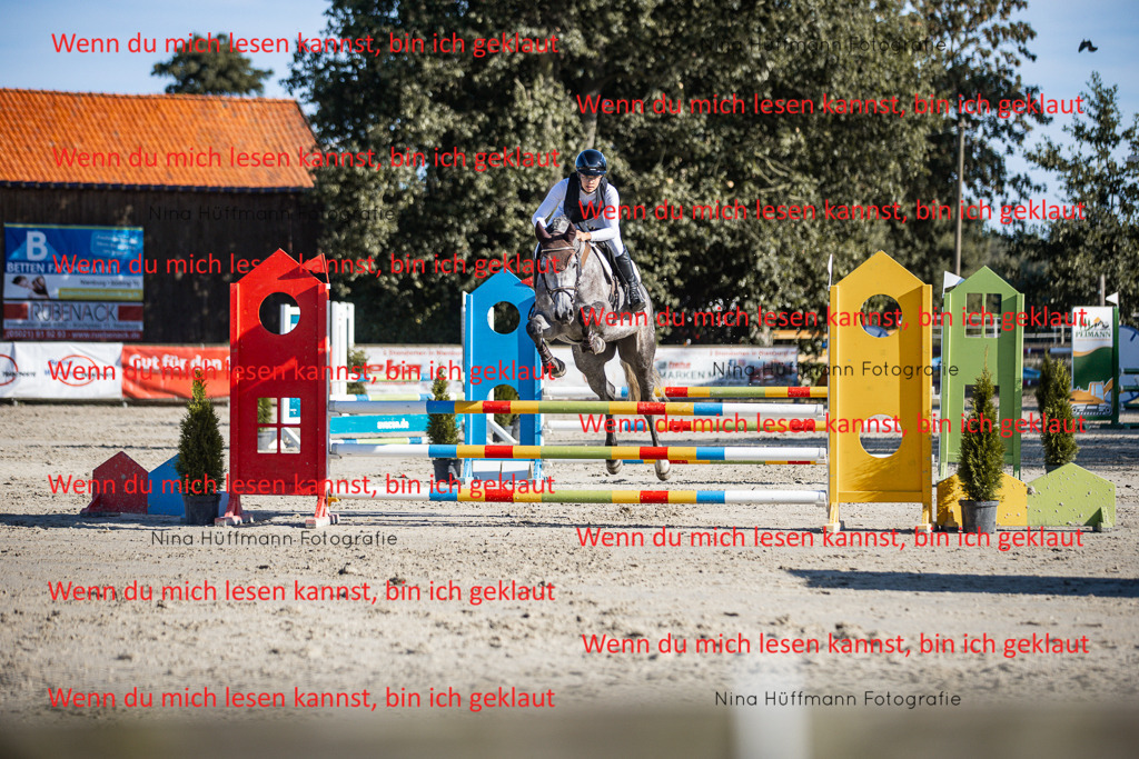 BK1A7529 | Turnierbilder Turnierfotos Nina Hüffmann Turnierfotografie Pferdefotografie Tierzeichnung Haustierzeichnung Pferdezeichnung Hundezeichnung Videograf  - Realisiert mit Pictrs.com