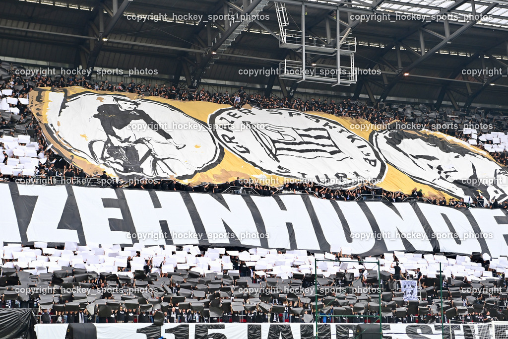 SK Puntigamer Sturm vs. SK Rapid Wien Siegerehrung, Impressionen | SK Sturm Fans, SK Puntigamer Sturm vs. SK Rapid Wien Siegerehrung, Impressionen, SK Puntigamer Sturm vs. SK Rapid Wien Siegerehrung, Impressionen am 01.05.2024 in Klagenfurt (Wörthersee Stadion ), Austria, (Photo by Bernd Stefan)
