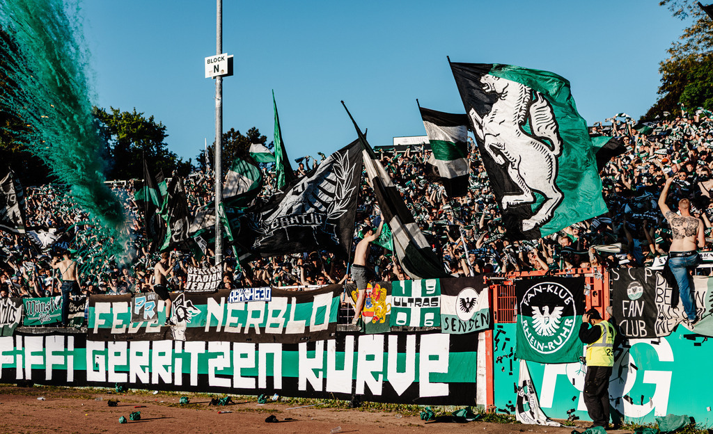 20250509-scp-bsc-0171 | Das ist die Fotodatenbank für authentische Sportfotografie aus Münster: Markus Paletta fotografiert Teams, Sportler:innen, Kinder, Events & Unternehmen. - Realisiert mit Pictrs.com