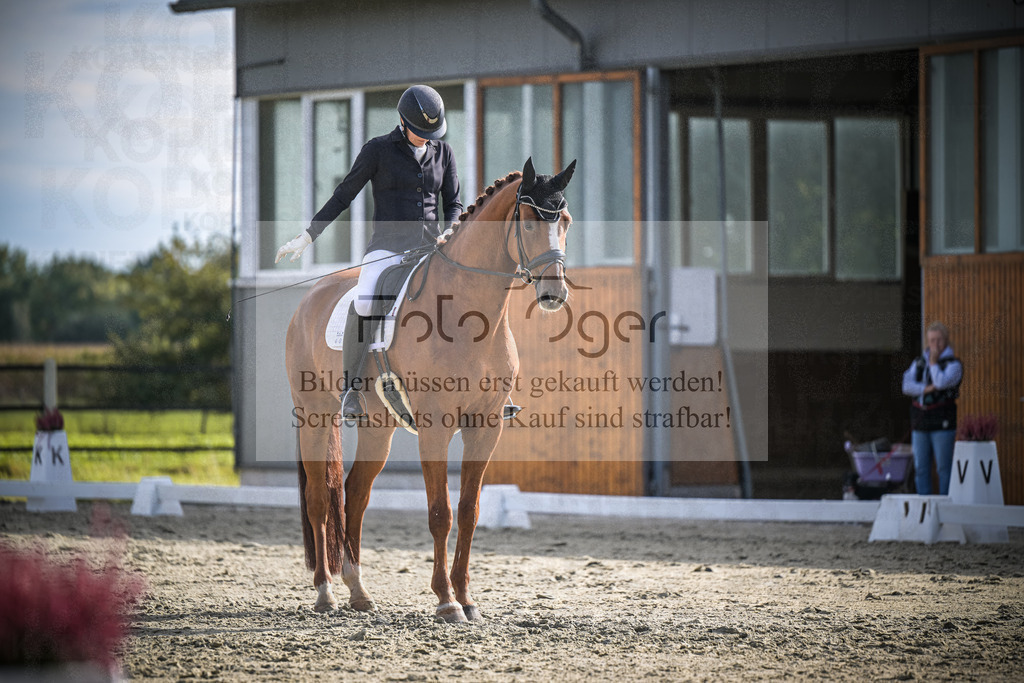 DOS_0930 | Entdecke hochwertige Reitturnierfotos von Foto Oger. Professionell, emotional und authentisch – jetzt Lieblingsmomente im Shop bestellen.Deutschlandweite Turnierfotografie. - Realisiert mit Pictrs.com