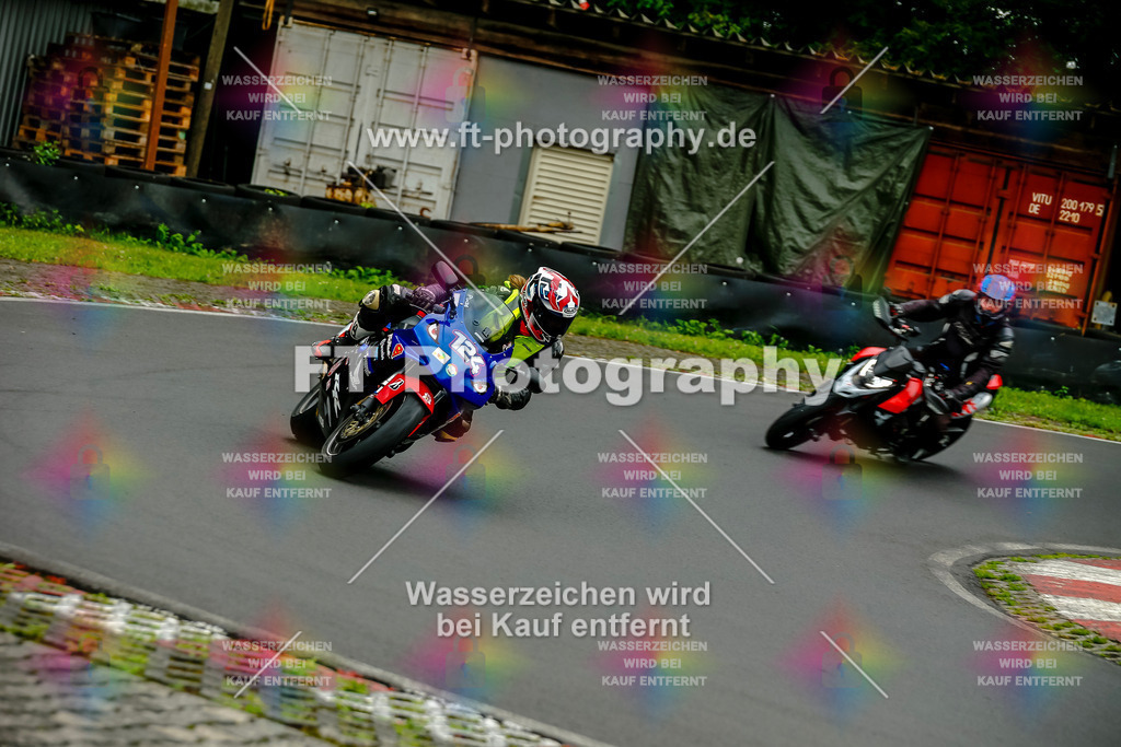 VBK-4200 | Hier findet Ihr Bilder von Touristenfahrten auf der Nürburgring Nordschleife oder von anderen Veranstaltungen die ich besucht habe. Viel Spass beim Durch Schauen 