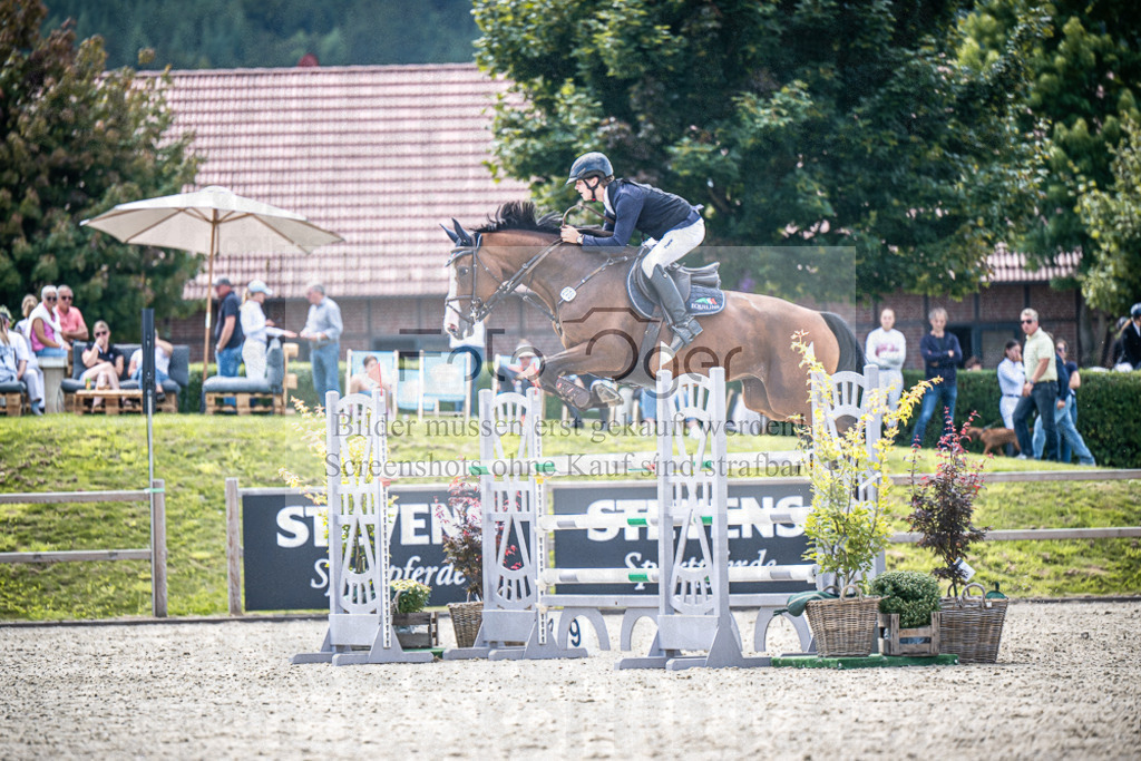 DOS_6505 | Entdecke hochwertige Reitturnierfotos von Foto Oger. Professionell, emotional und authentisch – jetzt Lieblingsmomente im Shop bestellen.Deutschlandweite Turnierfotografie. - Realisiert mit Pictrs.com