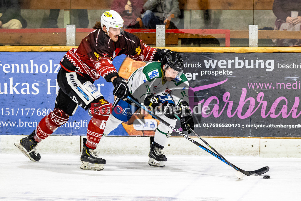 Bayernliga Eishockey, TSV Peißenberg Miners gegen TSV Erding am 30.12.22 in Peißenberg | Bayernliga Eishockey, TSV Peißenberg Miners gegen TSV Erding am 30.12.22 in Peißenberg