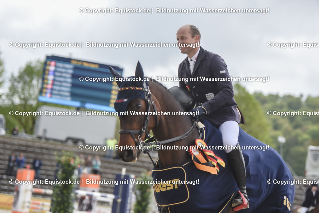 20230514_CCI4_Springen_0475 | equistock