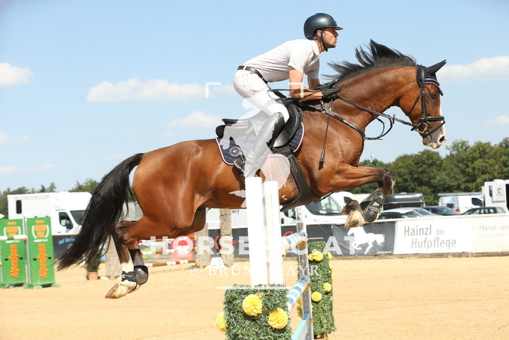 DL2Q6857 | Willkommen bei Brunnmayr - Design & Fotografie – Ihrem Spezialisten für Reitturniere und Pferdeveranstaltungen in Oberösterreich, Salzburg und Bayern! Seit über 17 Jahren sind wir leidenschaftlich dabei.