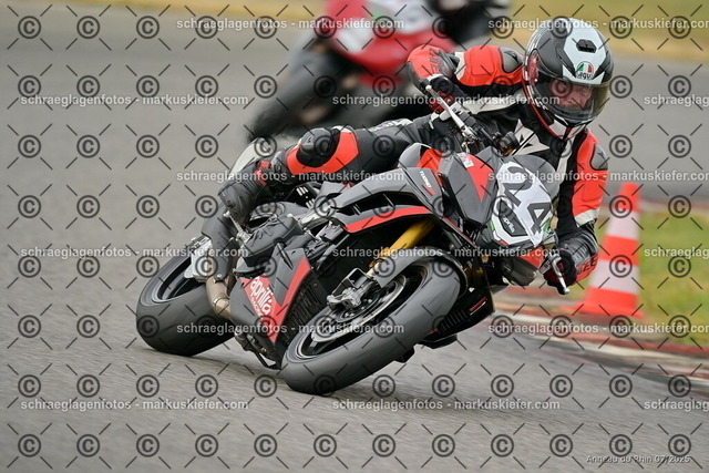 25bt05-0581 | markuskiefer.com - Realisiert mit Pictrs.com