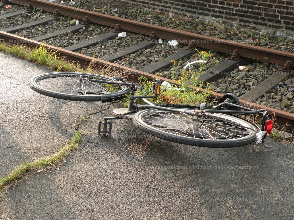 DSCN2114 | Entdecken Sie die faszinierende Welt von Norbert Michels: Surreale Kunstwerke, hochwertige Fotos, Leinwandbilder & Fotoprodukte wie Tassen mit bild7 - Realisiert mit Pictrs.com