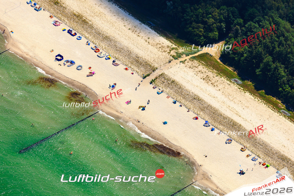 Die Luftaufnahme der Stadt Zingst wurde vom UL-Flugzeug heraus erstellt ( keine Drohne )- hohe Auflösung für beste Qualität