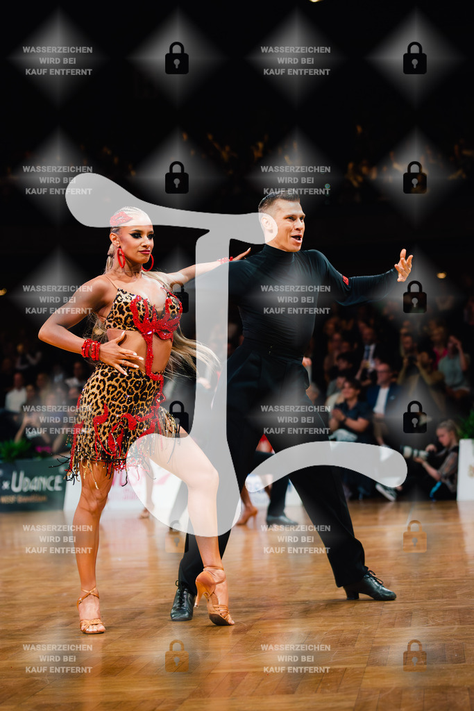 GOC 2025 - WDSF GrandSlam Latin 5th (190) Konstantin Gorodilov _ Polina Figurenko (Estonia)-2025-08-23-3556 | Webshop for digital downloads and prints of dance sport, event & show photographer Julian Link - Realisiert mit Pictrs.com