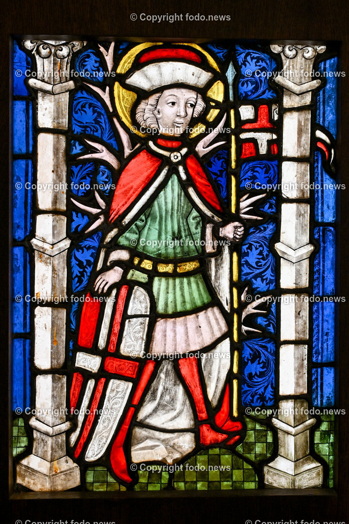 Stift St. Florian_ Augustiner Chorherrenstift_ 05.04.2024-7 | 05.04.2024, St. Florian, AUT, Augustiner Chorherrenstift St. Florian, im Bild Glasfenster mit dem Abbild des Hl. Florian