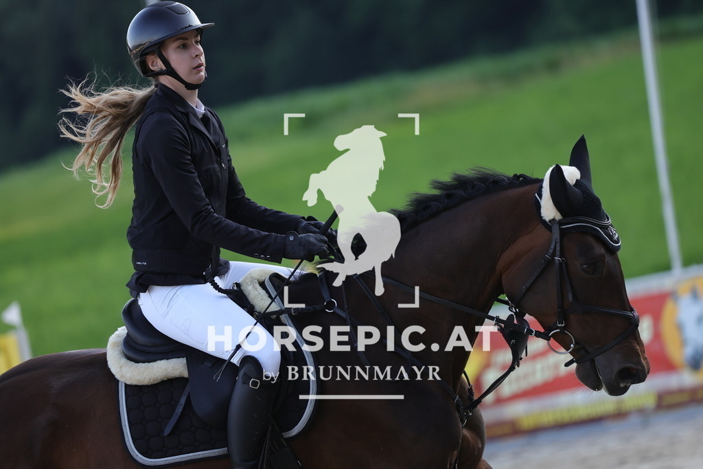 0P6A7327 | Willkommen bei Brunnmayr - Design & Fotografie – Ihrem Spezialisten für Reitturniere und Pferdeveranstaltungen in Oberösterreich, Salzburg und Bayern! Seit über 17 Jahren sind wir leidenschaftlich dabei.