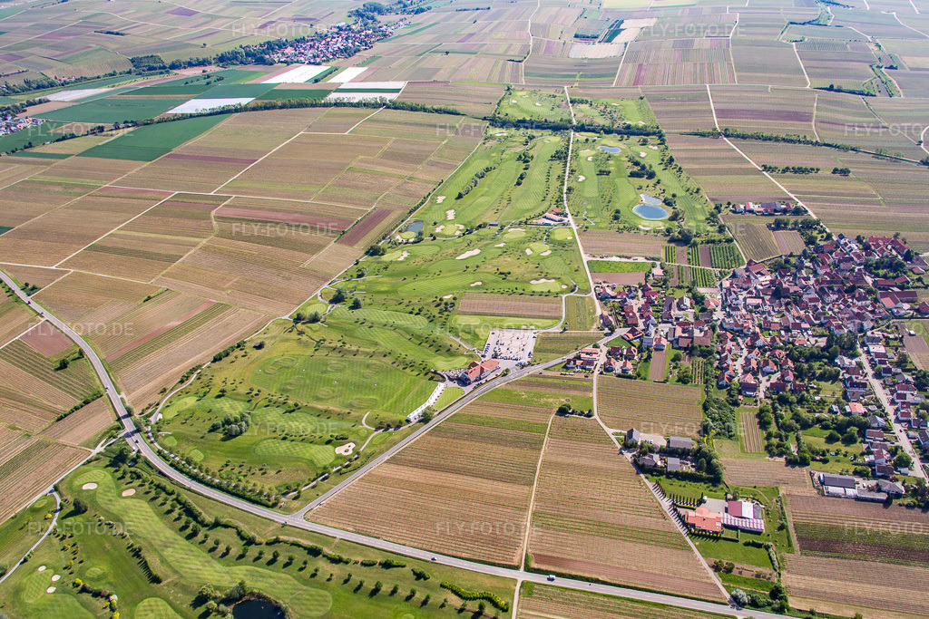 Luftbild: Dackenheim, Golfplatz in Dackenheim im Bundesland Rheinland-Pfalz in Deutschland. Foto: IMG_078738.jpg vom 13.05.2015 durch Werner Riehm/FLY-FOTO.de