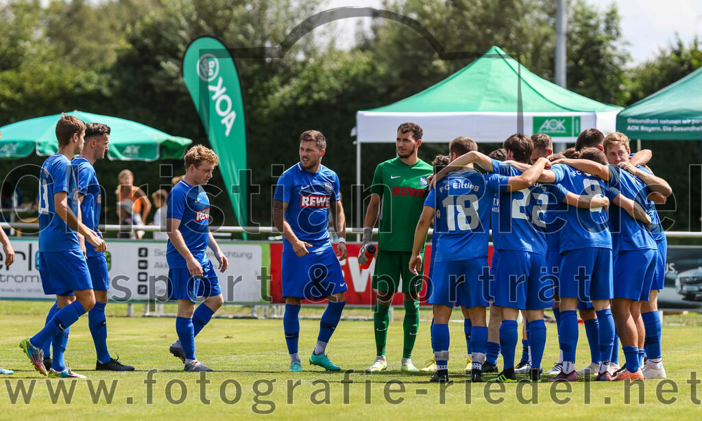 2023-07-22_003_FC_Eitting_gegen_FC_Moosinning | Eitting, Deutschland, 22.07.2023:
Fußball, Kreisliga 2023 / 2024, Testspiel, FC Eitting gegen FC Moosinning, Endergebnis: 0:4

Maximilian Gröppmair (FC Eitting, #13), Michael Schrödl (FC Eitting, #29), Torwart Noah Mpatsios (FC Eitting, #1), Florian Huber (FC Eitting, #18), Lucas Bruckbeck (FC Eitting, #22)

Foto: Christian Riedel / fotografie-riedel.net