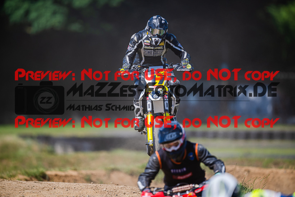 MaZZes_FotoMatrix_220702_4522 | S1