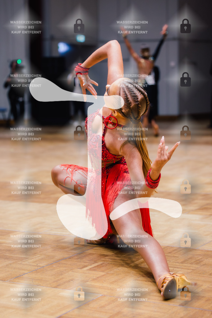 GOC 2025 - WDSF Solo Junior II Latin Female - 2025-08-21-8545 | Webshop for digital downloads and prints of dance sport, event & show photographer Julian Link - Realisiert mit Pictrs.com