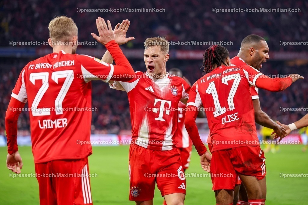 FCB18102501200 | 18.10.2025, Fußball, FC Bayern München - Borussia Dortmund, 1. Fußball Bundesliga, 7. Spieltag, Allianz Arena, Saison 2025 2026: Torjubel nach dem Tor zum 2:0 durch Torschütze Michael Olise (FC Bayern Muenchen #17)  zusammen mit  Konrad Laimer (FC Bayern Muenchen #27) Joshua Kimmich (FC Bayern Muenchen #06) DFB regulations prohibit any use of photographs as image sequences and or quasi-video.