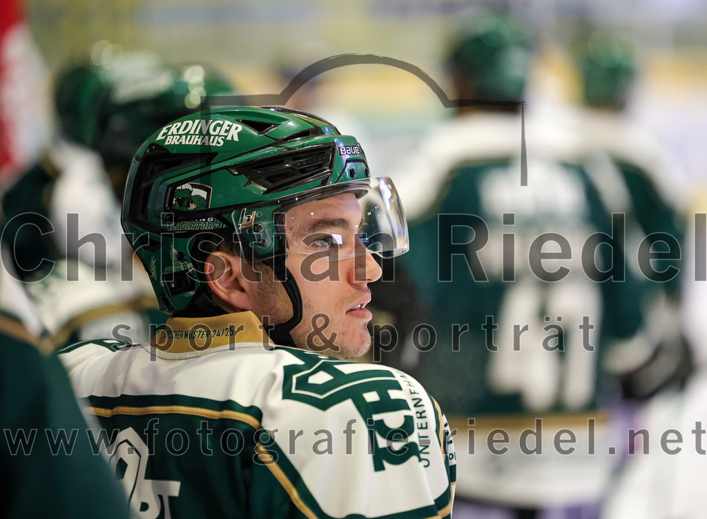 2026-01-06_085_TSV_Erding_gegen_EV_Lindau_Islanders | Erding, Deutschland, 06.01.2026:Eishockey, Oberliga Süd 2025 / 2026, 35. Spieltag, TSV Erding gegen EV Lindau Islanders, Endergebnis: 2:5Paul Pfenninger (Erding Gladiators, #58)Foto: Christian Riedel / fotografie-riedel.net