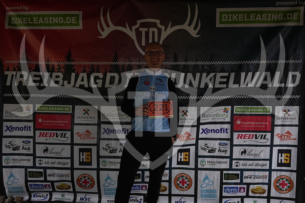A1_09315 | Fotogalerie der Treibjagd im Dunkelwald - Dein MTB Etappenrennen im Erzgebirge - Realisiert mit Pictrs.com