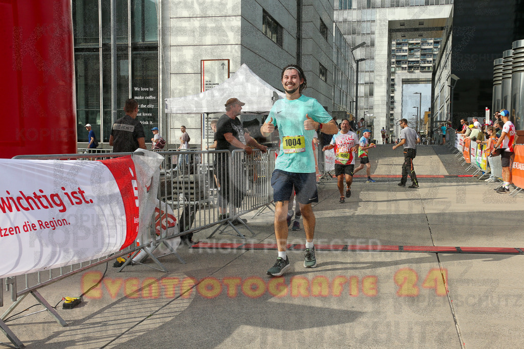 250920_1535_EX1_0145 | Sportfotografie im Rhein-Sieg Kreis, Köln, Bonn, NRW, Rheinland Pfalz, Hessen, etc. Unser Tätigkeitsfeld umfasst den Laufsport vom Volkslauf über den Marathon, Duathlon, Triathon bis zum Ultralauf wie Kölnpfad Ultra oder Schindertrail.