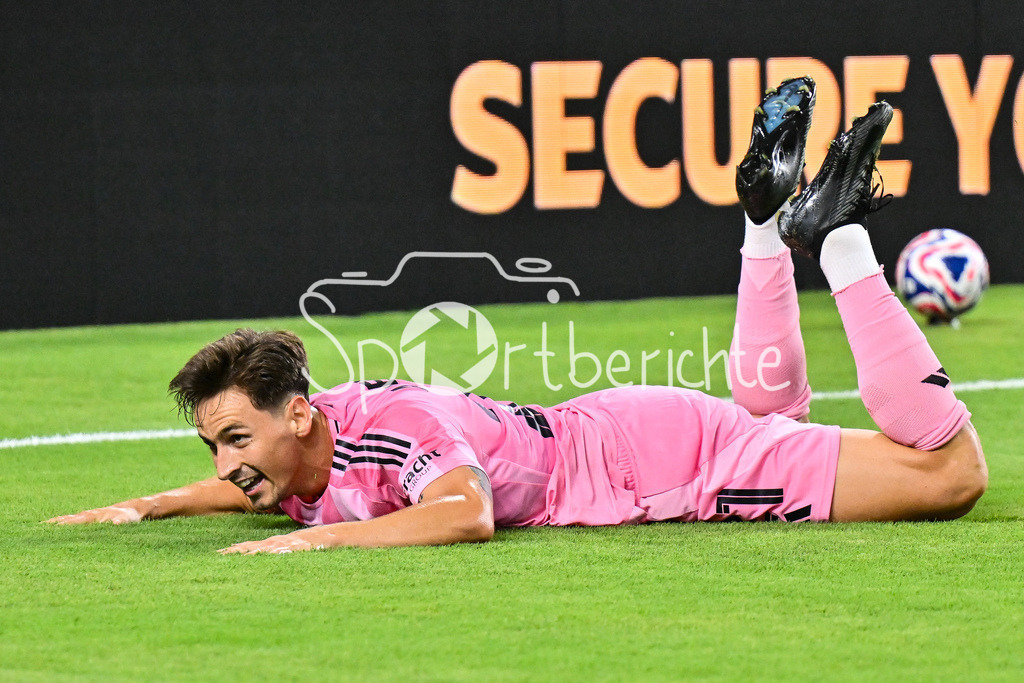 Inter Miami CF - Palmeiras Sao Paulo | Jubel nach dem Treffer zum 1-0 durch Tadeo ALLENDE (Inter Miami 21) / Tor / Torschuetze / Freude / Happy / FIFA Club World Cup: Inter Miami CF - Palmeiras Sao Paulo, Hard Rock Stadium am 23.06.2025 / NOT FOR SALE IN USA