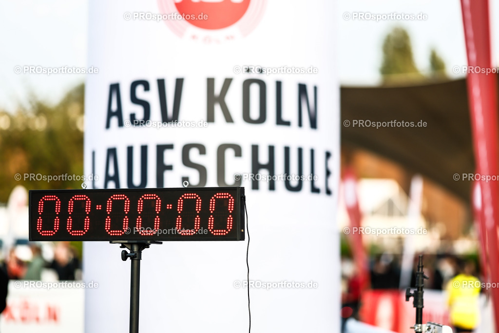 21. ASV Nachtlauf ; Köln, 08.05.24 | Impressionen vom 21. ASV Nachtlauf  am 08.05.24 in Köln (Deutschland). Foto: BEAUTIFUL SPORTS/Ulrich Faßbender