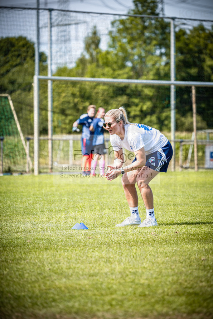 SG Bohmte/Ostercappeln/Schwagstorf - SV Harderberg - Frauen Bezirkpokal | Frauen Bezirkpokal · 1. Damen - 1. Damen · Sportplatz - Realisiert mit Pictrs.com