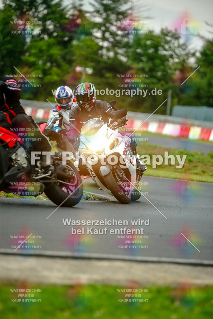 VBK-3815 | Hier findet Ihr Bilder von Touristenfahrten auf der Nürburgring Nordschleife oder von anderen Veranstaltungen die ich besucht habe. Viel Spass beim Durch Schauen 