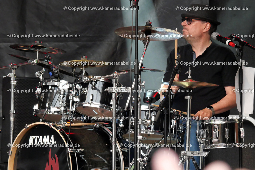 29.08.2025 Johnnys Leidenschaft bei den DIN Tagen 2025 | 29.08.2025 Johnnys Leidenschaft gibt auf der Altmarktbühne in Dinslaken bei den DIN Tagen 2025 ein Konzert. - Realisiert mit Pictrs.com