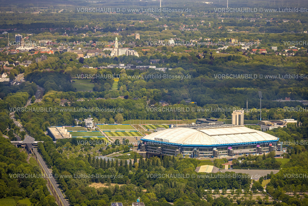 Gelsenkirchen230511010 | Luftbild, Veltins-Arena Bundesligastadion des FC Schalke 04 mit offenem Dach, Berger Feld, Erle, Gelsenkirchen, Ruhrgebiet, Nordrhein-Westfalen, Deutschland