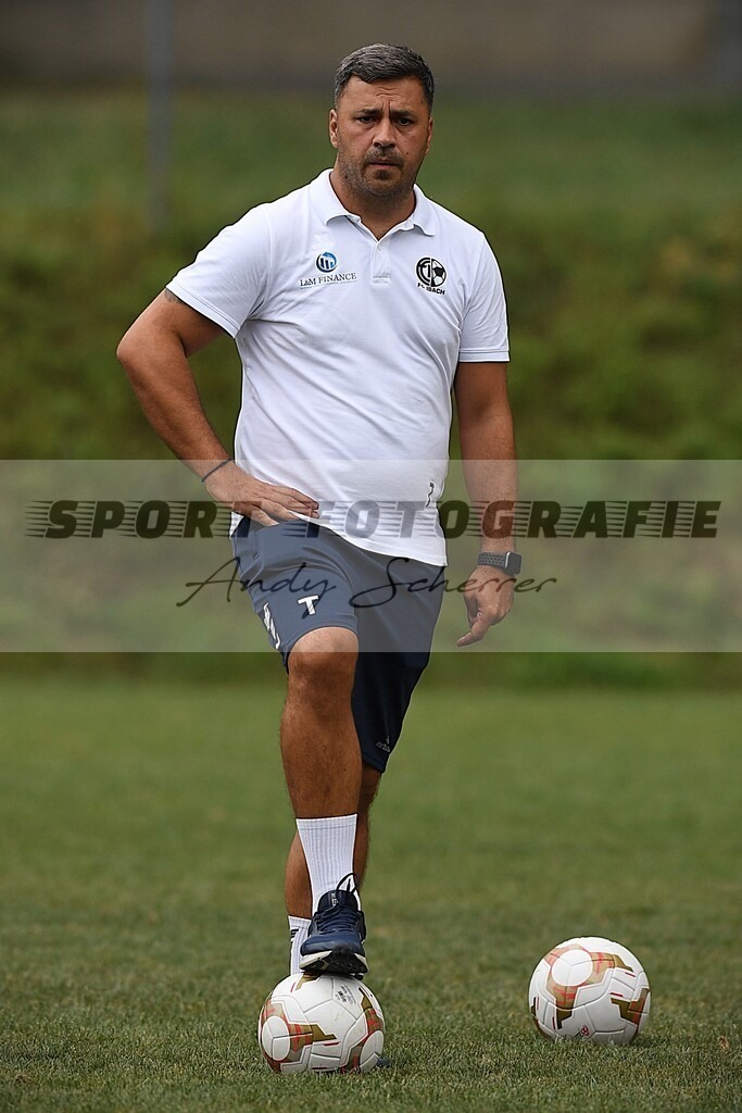 D5S_4990 | Kaufen Sie Sportbilder im Onlineshop von Andy Scherrer Sportfotografie. Faszinierende Bilder von Sportevents aus der ganzen Schweiz. Fussball, Frauenfussball, Unihockey, Handball, Schwingen und weiteren Sportarten. - Realisiert mit Pictrs.com